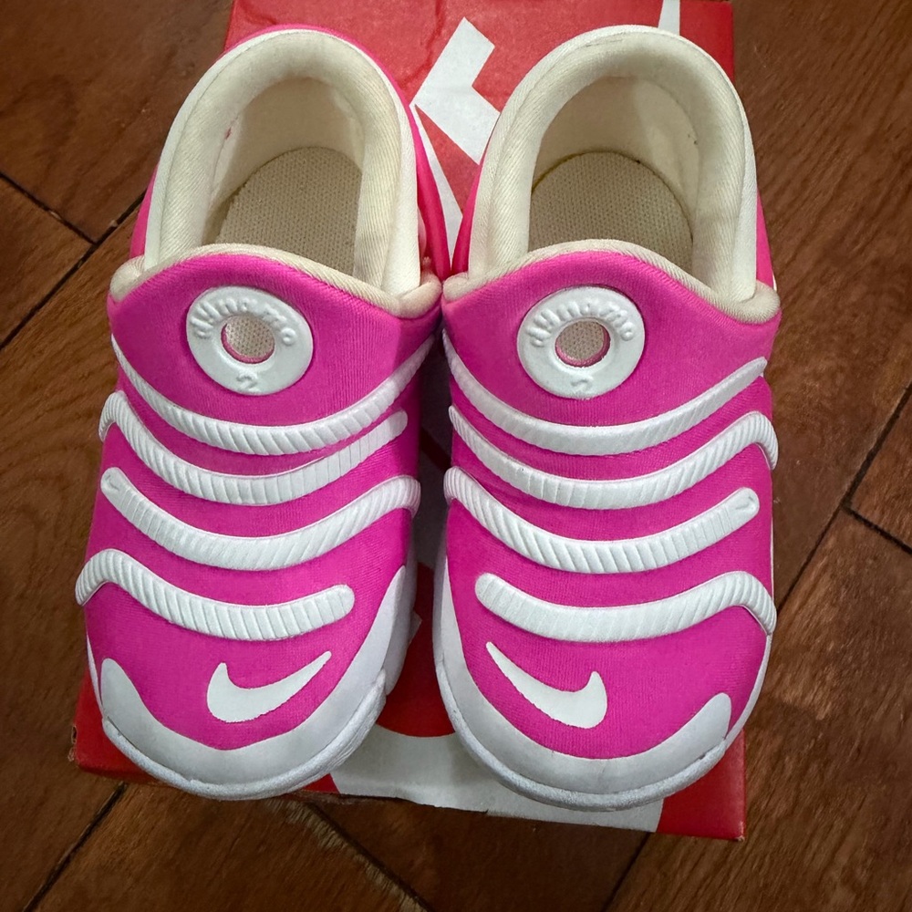 Nike Toddler Girl Dynamo Go 2 FlyEase Sneakers Toddler Girl Size 5C